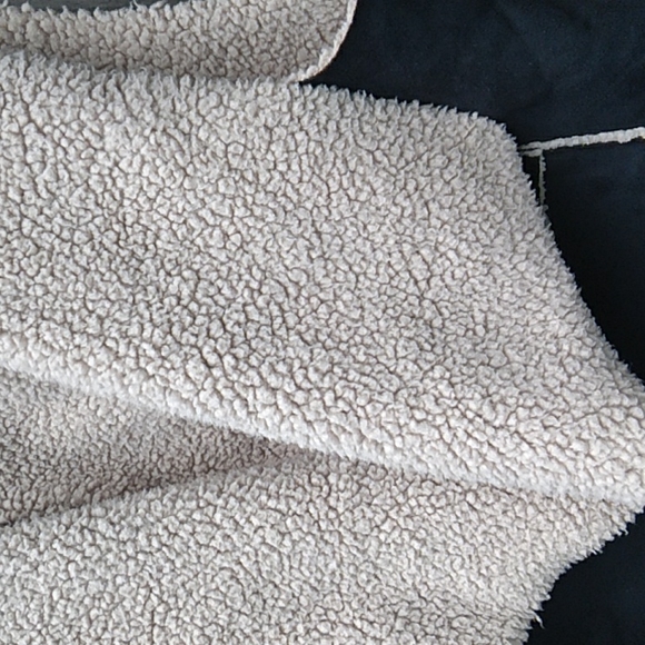 Black Suede Sleeveless Lined Vest (L) - Picture 3 of 7